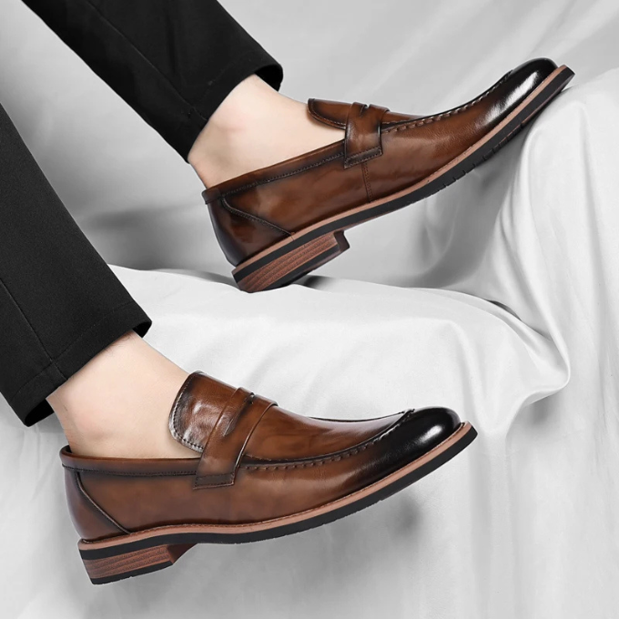 The Classic Metro Leather Shoes