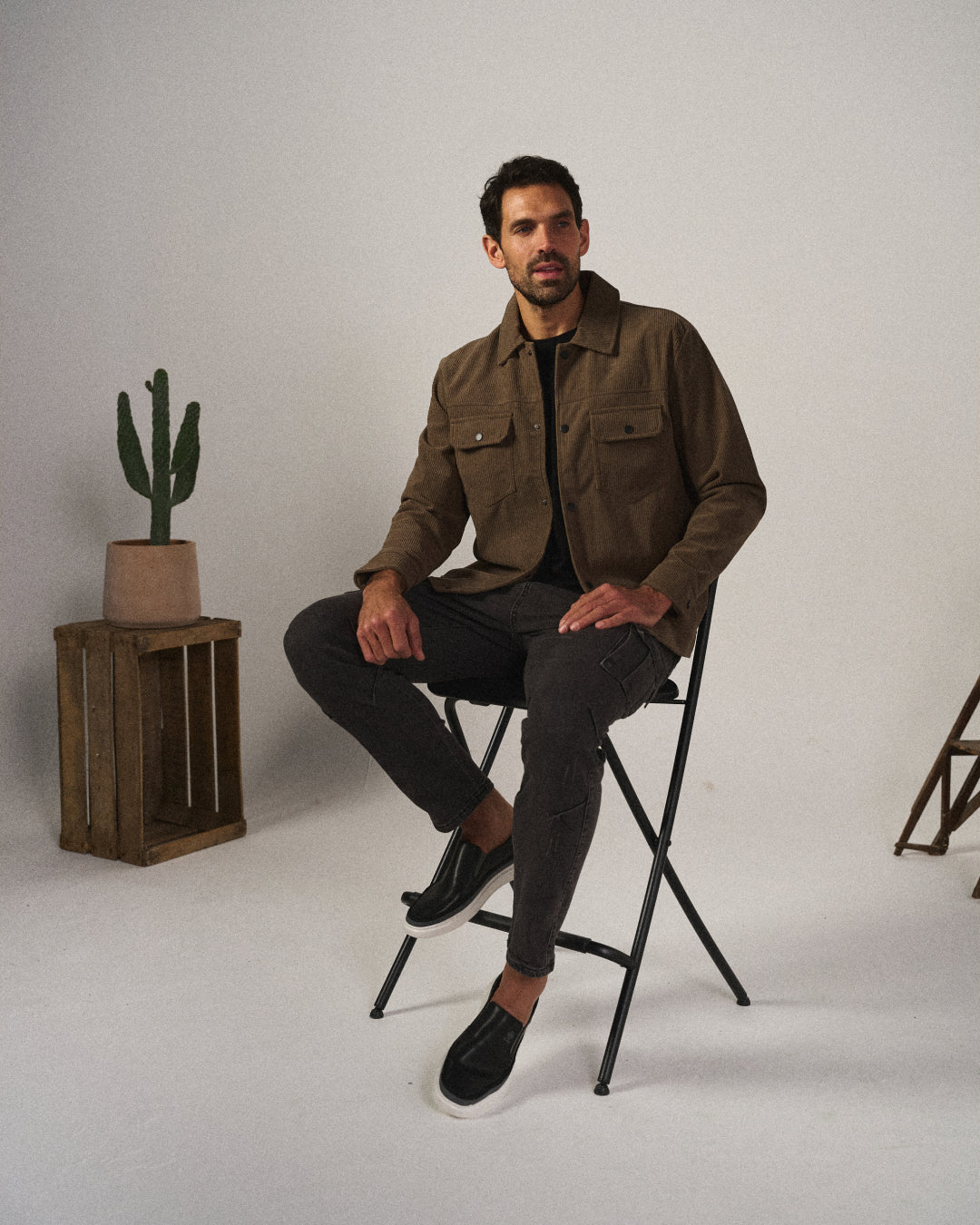 Kensington Slim-Fit Cargo Pants