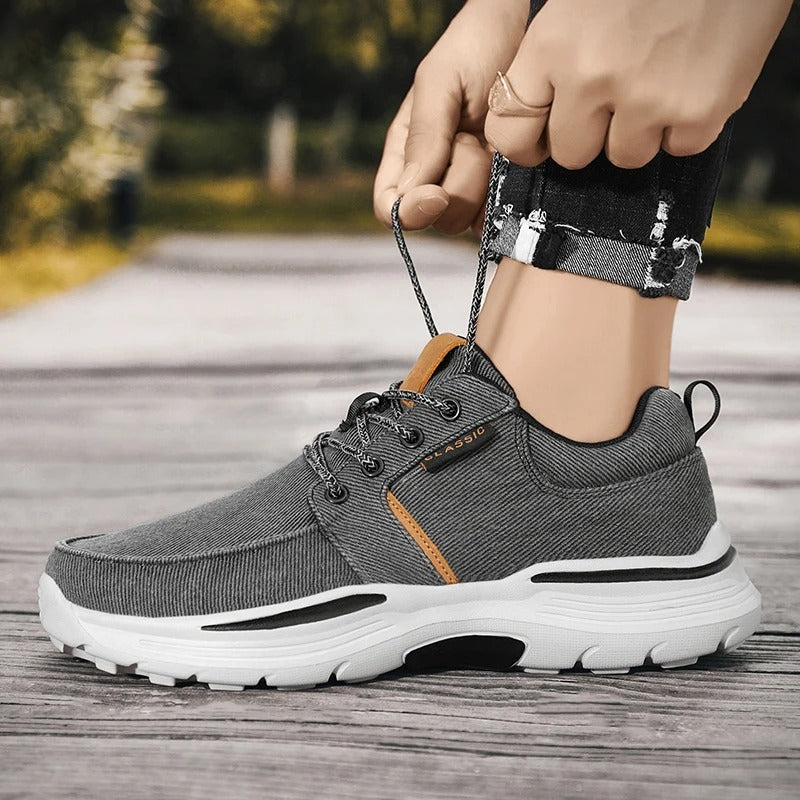 The Delmar Canvas Sneaker